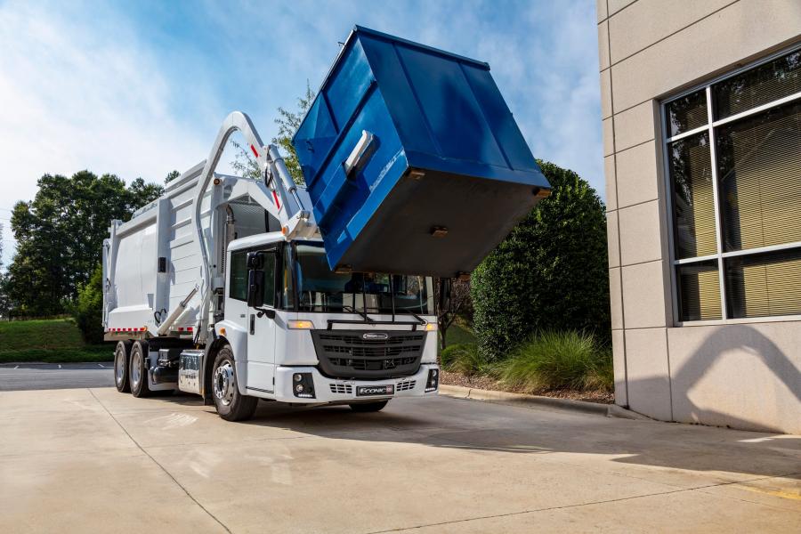  Freightliner Econic SD Heil Refuse Truck 2018 года  (фото 1 из 1)
